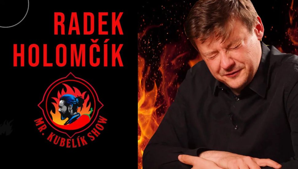 PIRáTSKý POSLANEC PřIšEL TRPěT ZA SVé čINY - RADEK HOLOMčíK